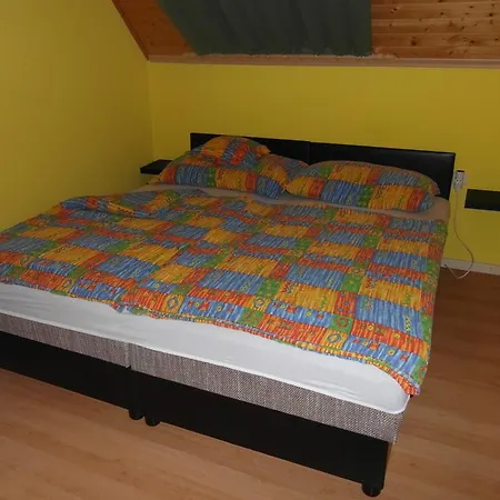 Apartmanhaz Διαμέρισμα *