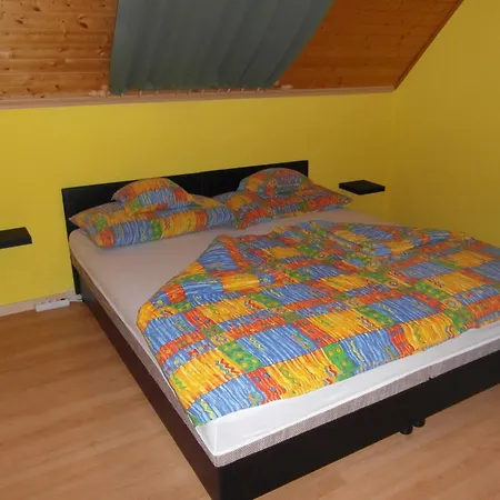 Apartmanhaz Διαμέρισμα *