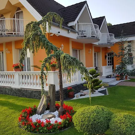 Apartmanhaz Διαμέρισμα *