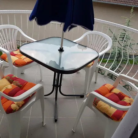 Apartmanhaz * Balatonlelle